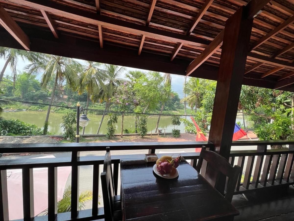 Golden Lotus Namkhan View Luang Prabang Exteriör bild
