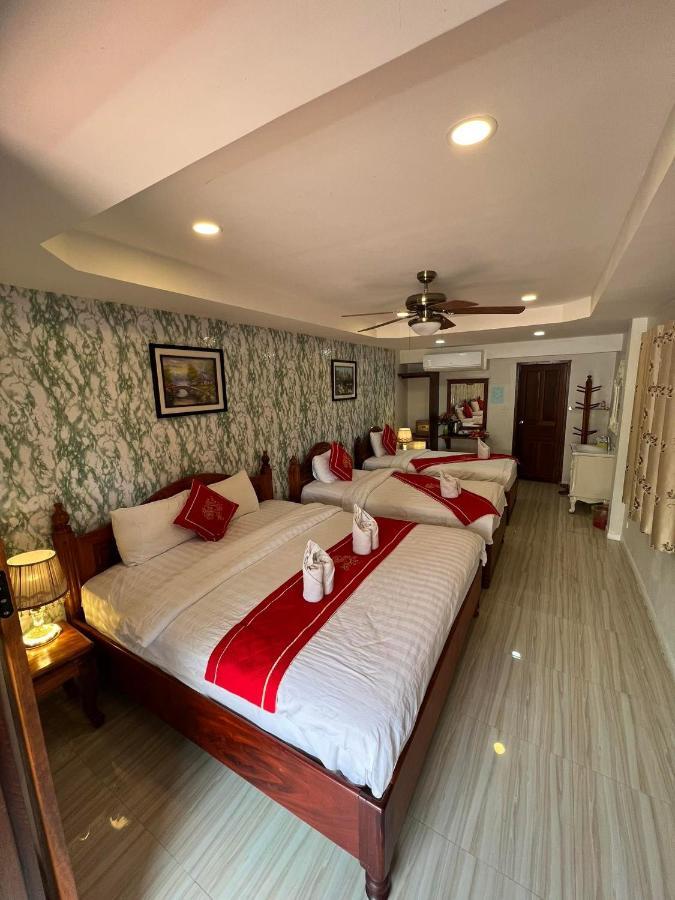 Golden Lotus Namkhan View Luang Prabang Exteriör bild