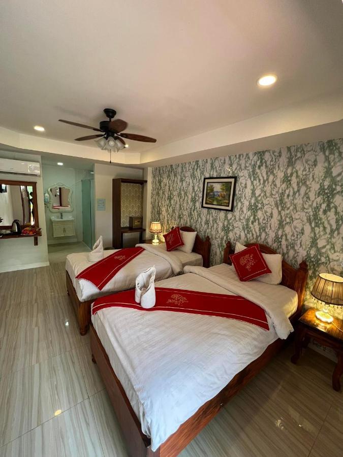 Golden Lotus Namkhan View Luang Prabang Exteriör bild