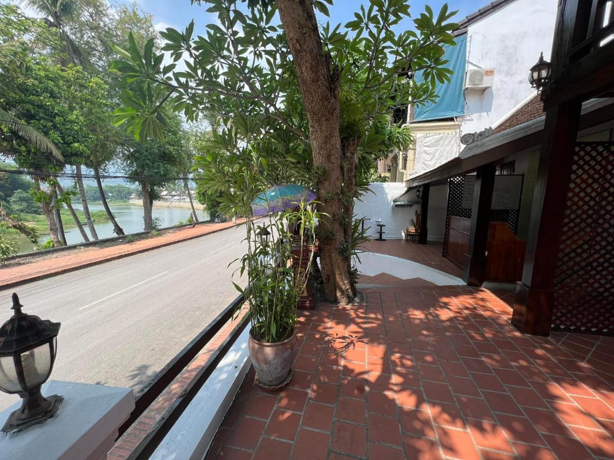Golden Lotus Namkhan View Luang Prabang Exteriör bild