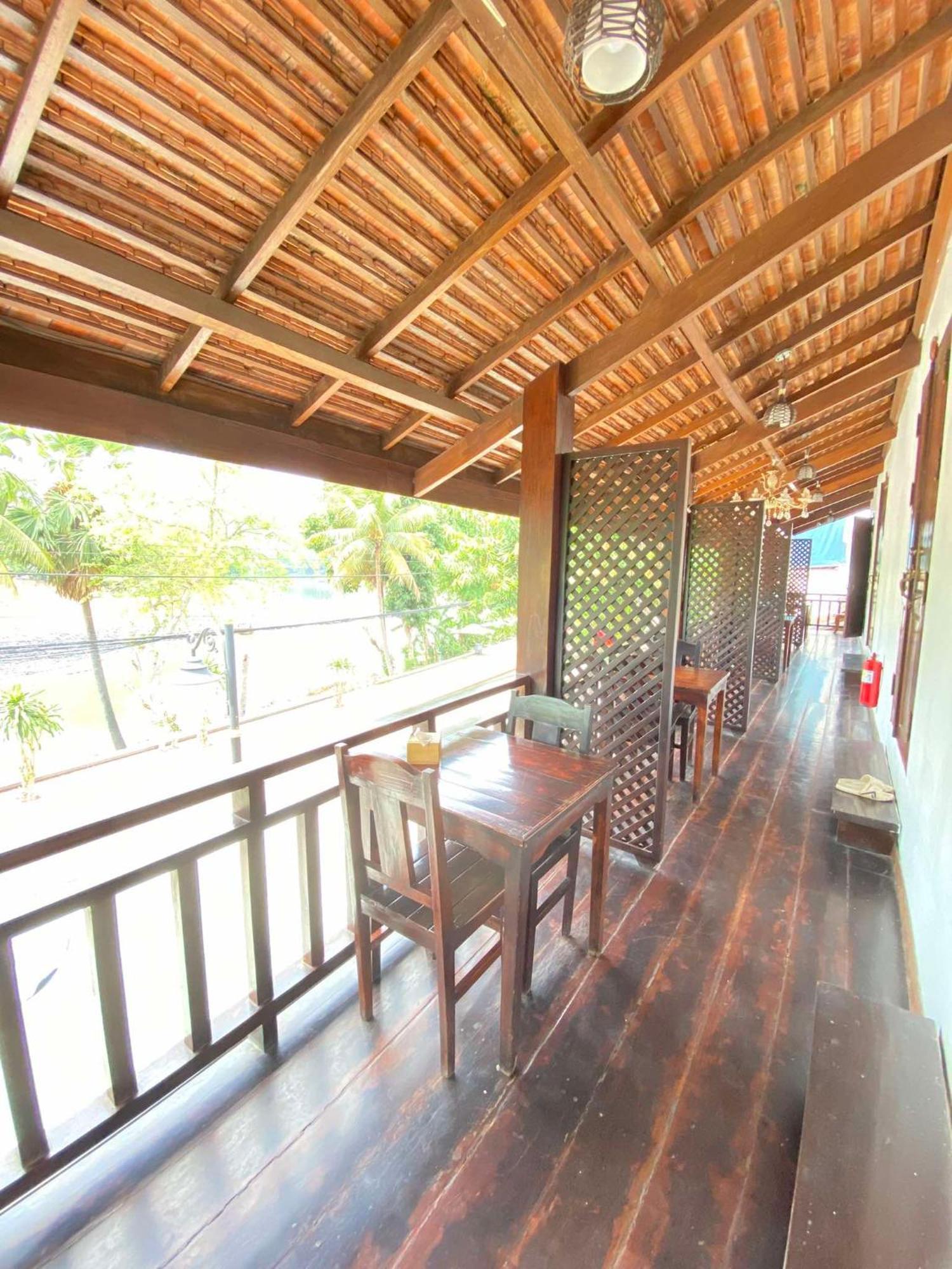 Golden Lotus Namkhan View Luang Prabang Exteriör bild